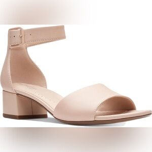 Clark’s Elisa Dedra heeled ankle strap Sandals. Blush leather. Women size‎ 9.5
